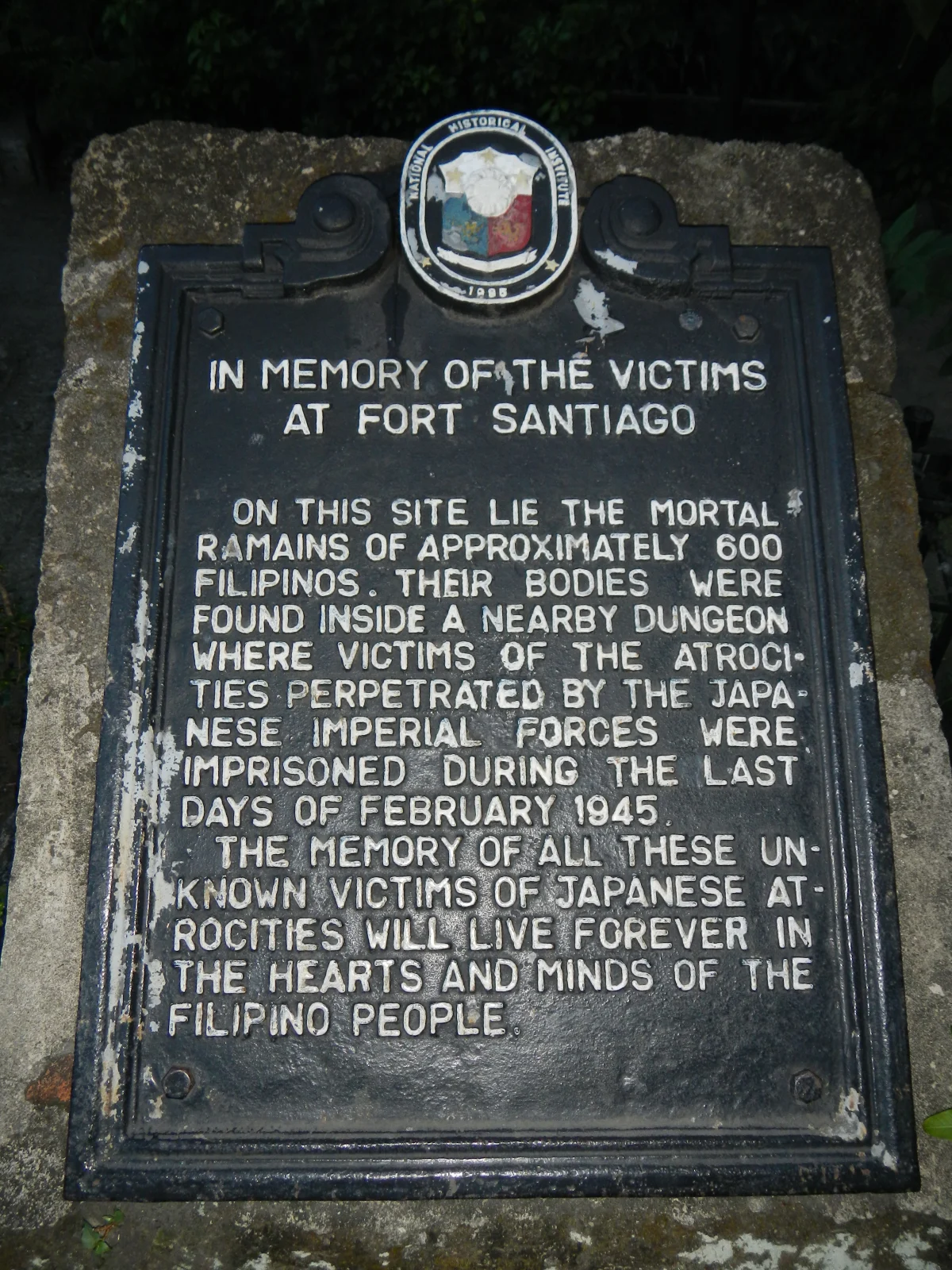 Historical marker in memory of the victims at Fort Santiago